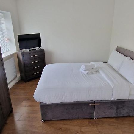 Apartment In Wakefield City Centre ภายนอก รูปภาพ