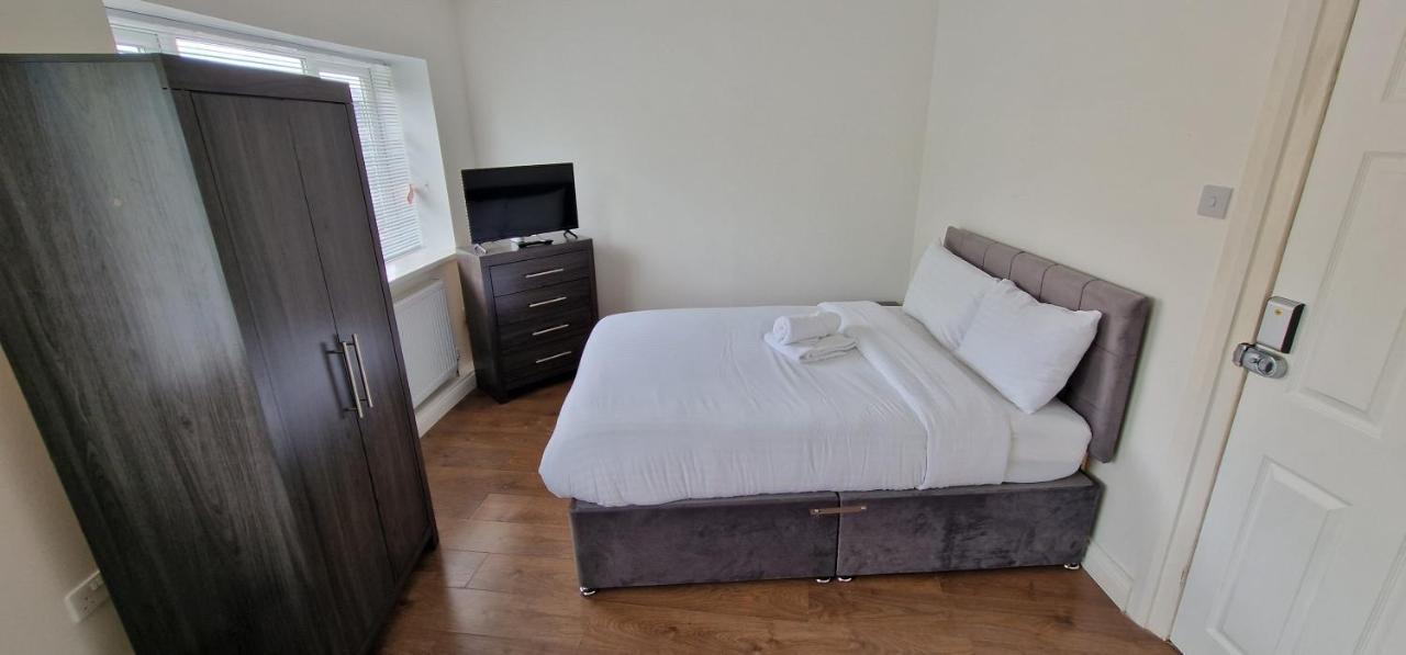 Apartment In Wakefield City Centre ภายนอก รูปภาพ